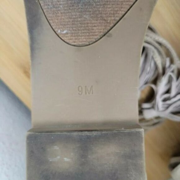 Steve Madden "Alaine" Fringe Flat Sandals Size 9 Beige Wrap Tie Leather Boho - Picture 8 of 8